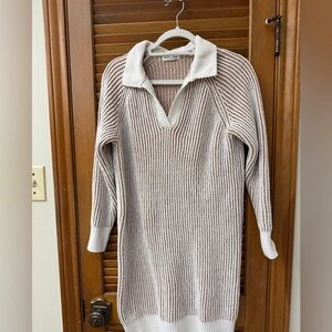 Olive & Oak V-Neck Sweater - Cream and White